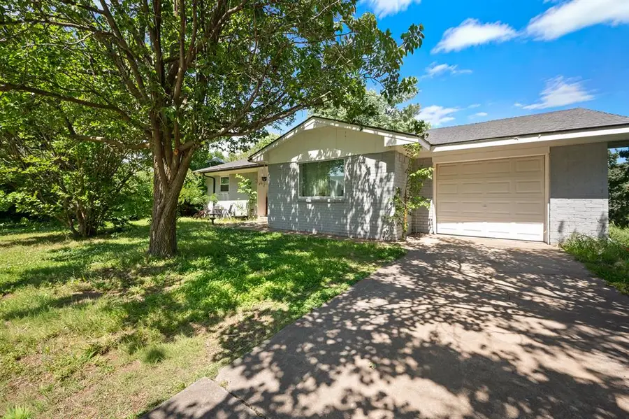 521 Eastgate Avenue, Wynnewood, OK 73098 - #3