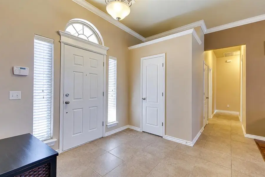 9012 Crooked Creek Lane, Moore, OK 73160 - #3