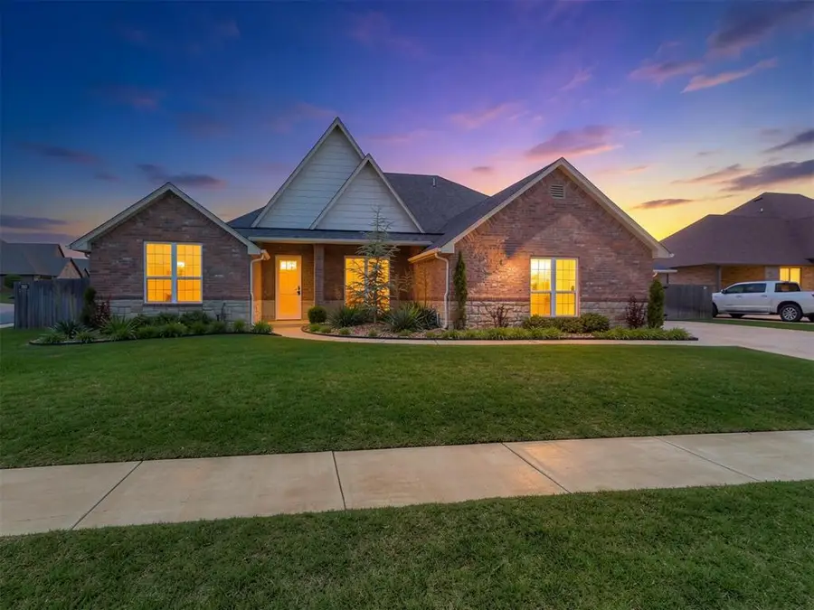 3125 Mackenzie Avenue, Edmond, OK 73013 - #2