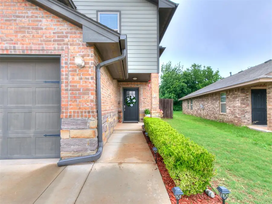 912 Saint Cecil, Moore, OK 73160 - #3