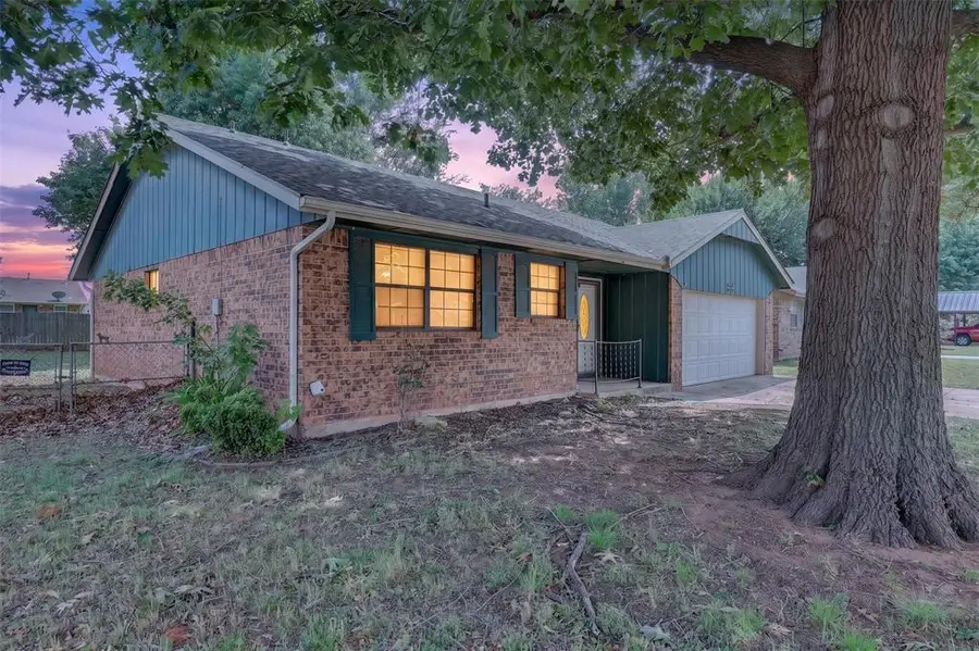 644 W Forster Drive, Mustang, OK 73064 - #2