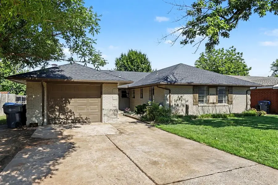 5904 N College Street, Warr Acres, OK 73122 - #2