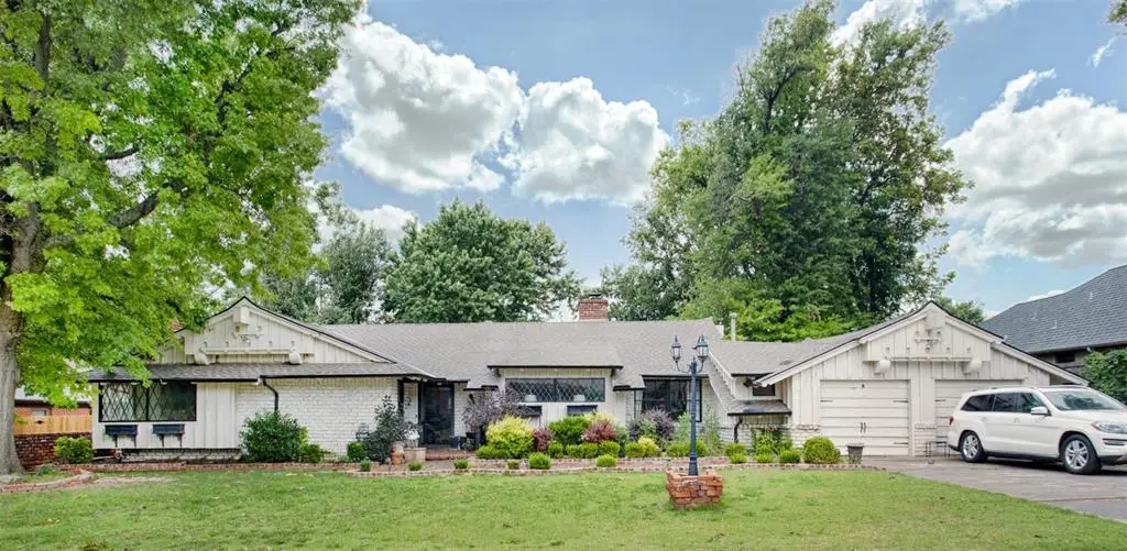 6101 N Barnes Avenue, Oklahoma City, OK 73112 - #1