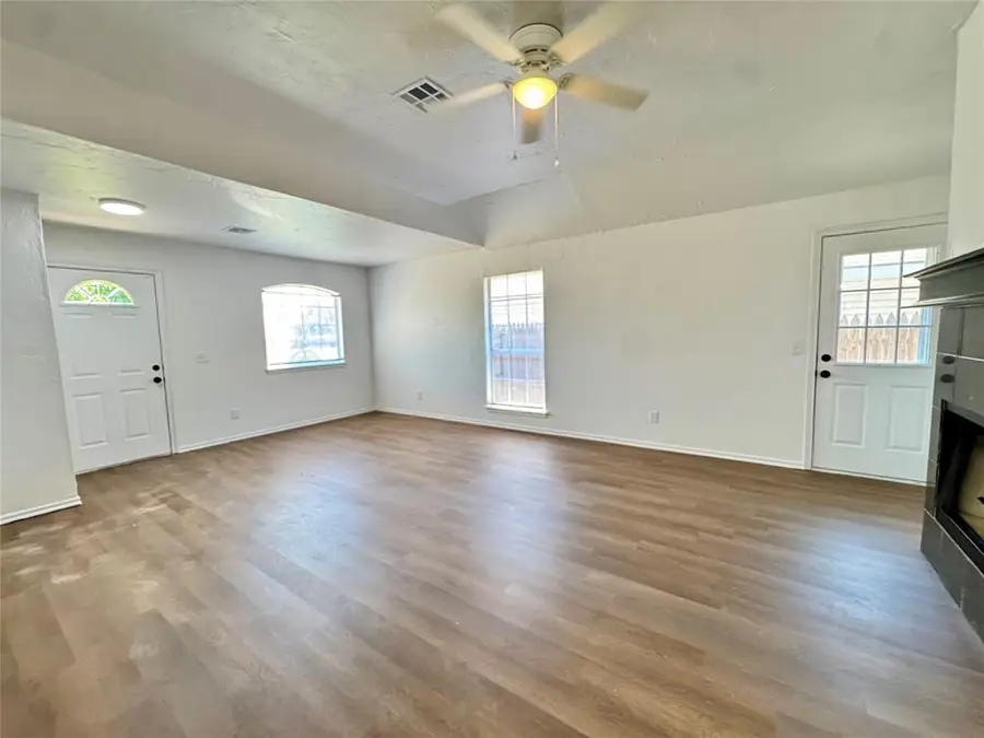 223 W 6th Street, Edmond, OK 73003 - #2