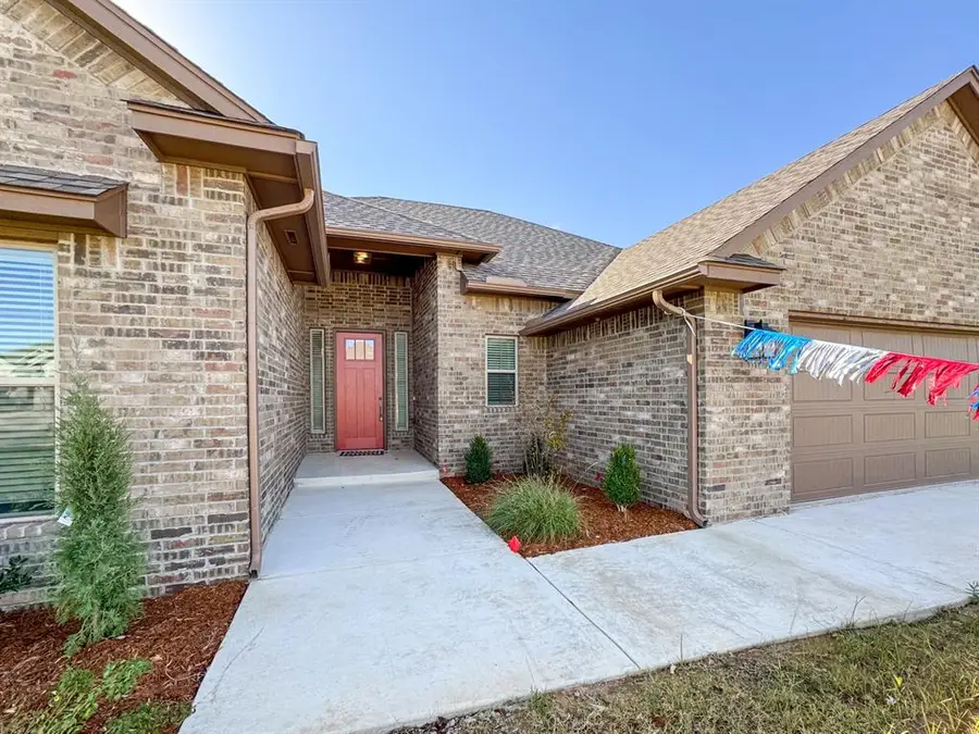 2904 Summit Hollow Circle, Norman, OK 73071 - #2