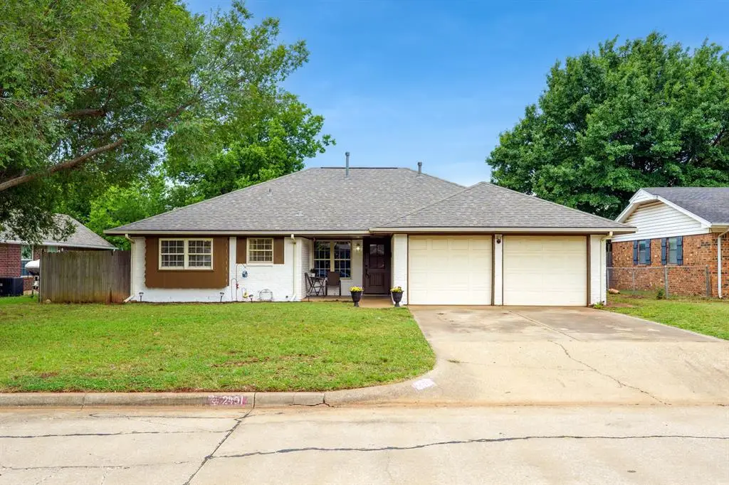 2401 Ridgewood Drive, Moore, OK 73160 - #1