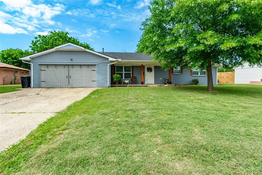 913 SW 6th Street, Moore, OK 73160 - #2