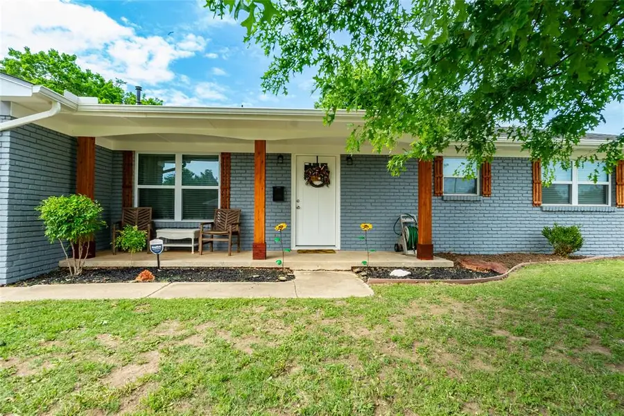 913 SW 6th Street, Moore, OK 73160 - #3