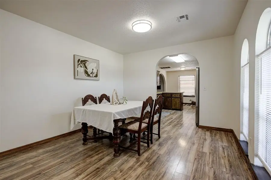 11020 Coachmans Road, Yukon, OK 73099 - #2