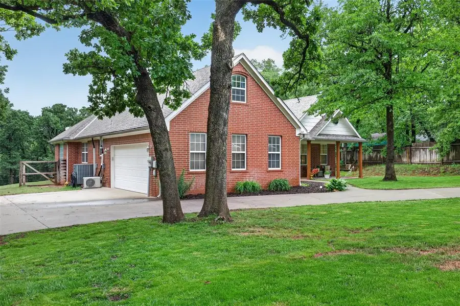 413 Sherwood Lane, Edmond, OK 73034 - #2
