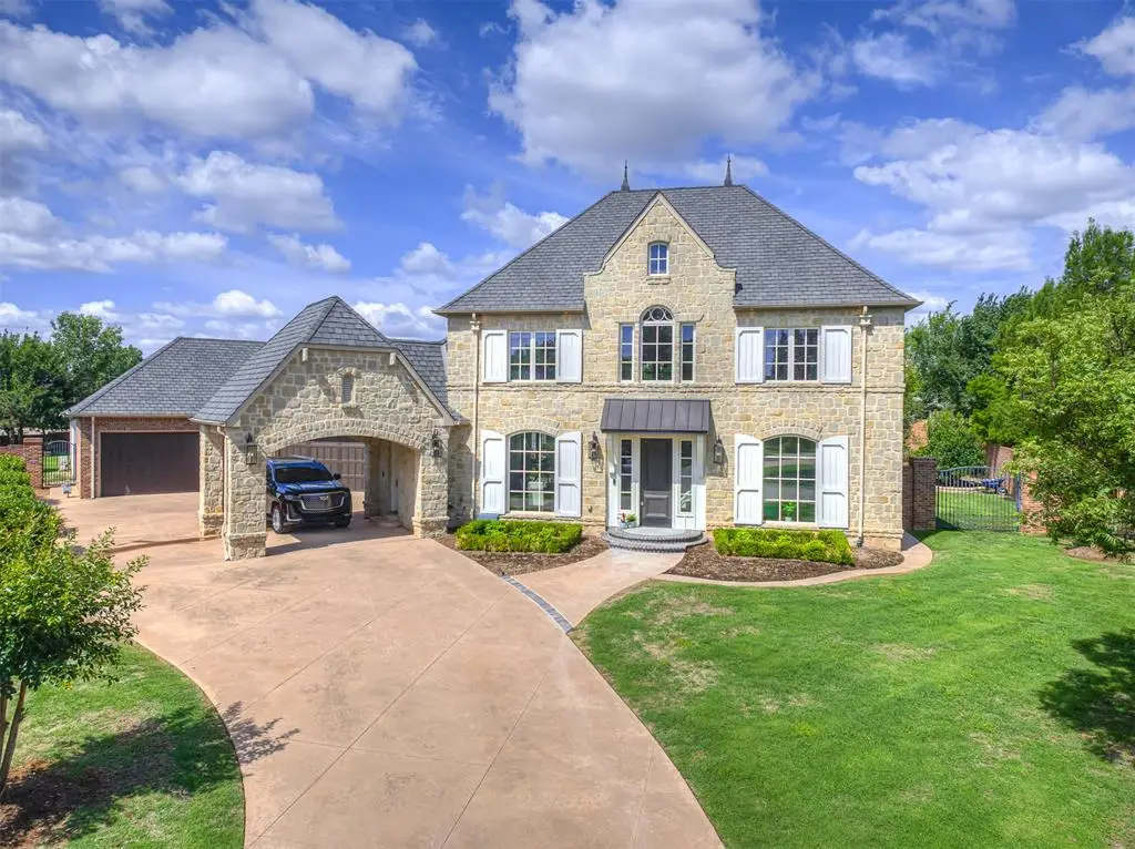 18601 Wolf Creek Drive, Edmond, OK 73012 - #1