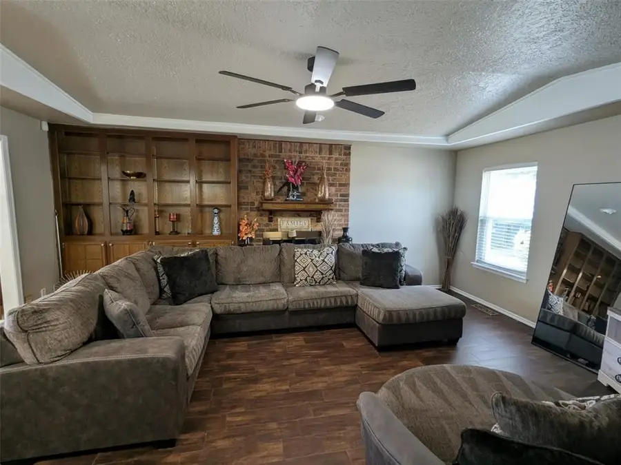 3512 Tiffany Drive, Moore, OK 73160 - #3