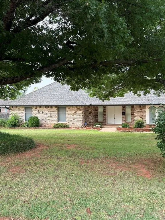 1746 W David Drive, Mustang, OK 73064 - #2