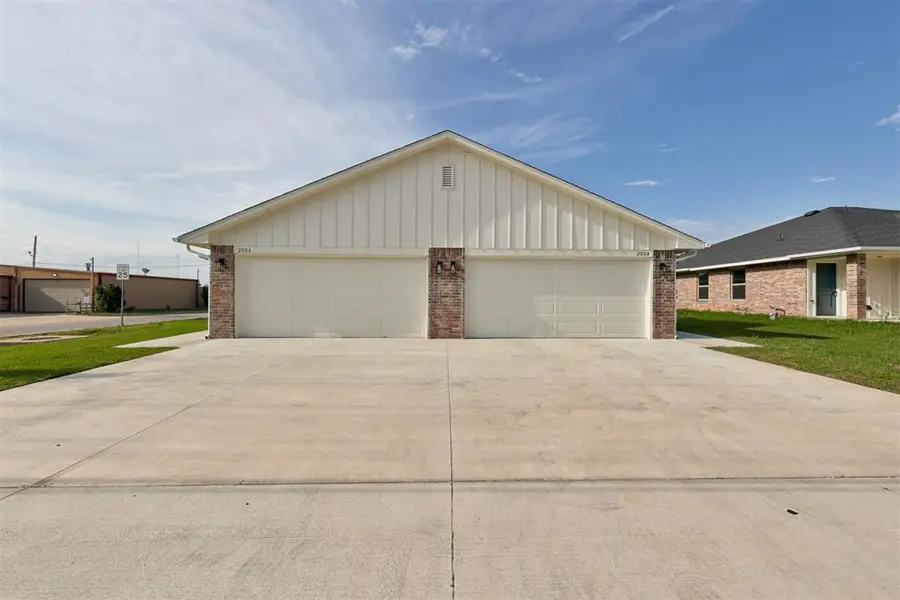200 NW 122nd Street #A & B, Oklahoma City, OK 73114 - #2