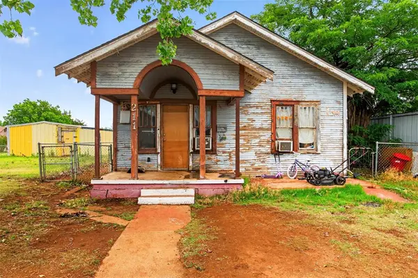 211 N Market Street, Cordell, OK 73632