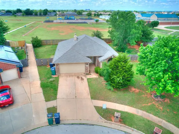 16205 Clear Creek Drive, Edmond, OK 73013