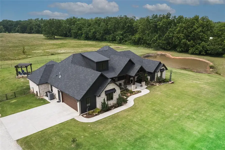 42611 Moccasin Trail Road, Shawnee, OK 74804 - #2