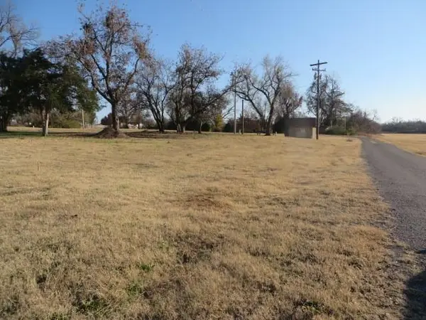 000 W Iowa Avenue, Chickasha, OK 73018