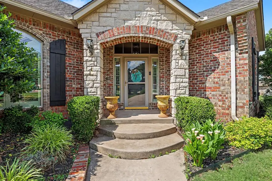 2204 Hanover Lane, Edmond, OK 73034 - #3