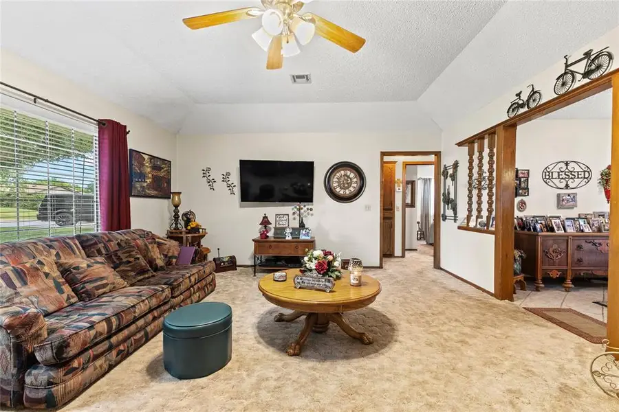 153 Jami Avenue, Weatherford, OK 73096 - #2