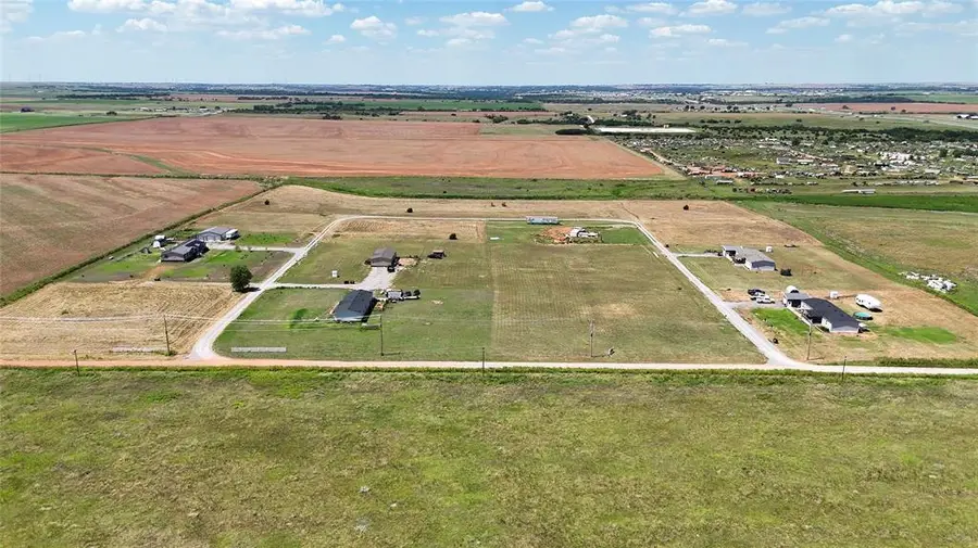 228 W Hydro Hills Road, Hydro, OK 73048 - #2