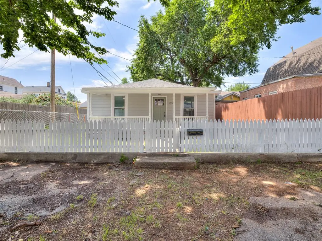208 E Carson Street, El Reno, OK 73036 - #1