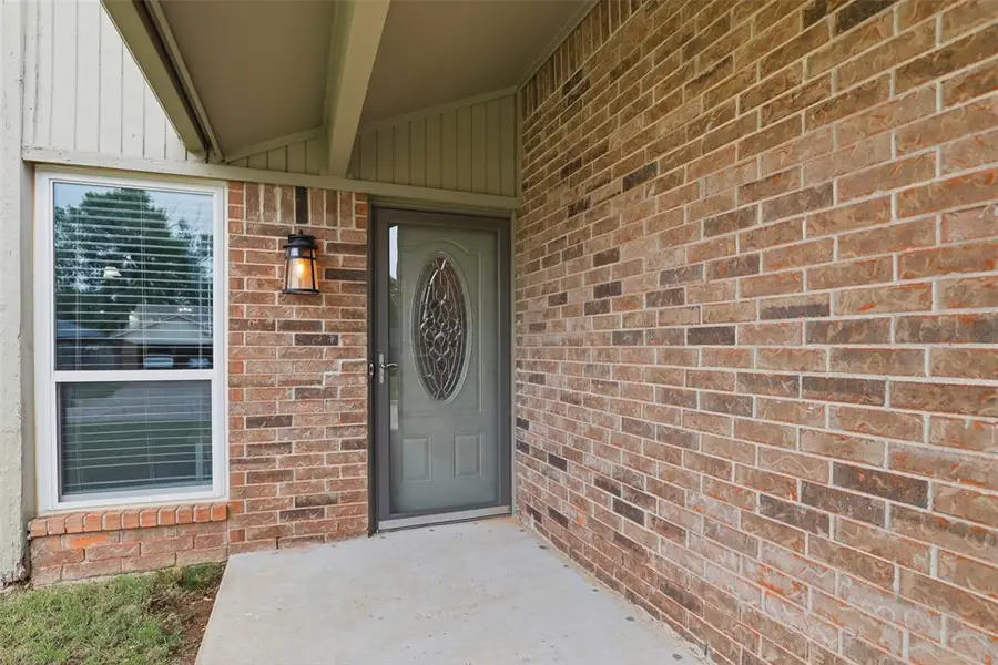 1840 Greenway Avenue, Yukon, OK 73099 - #2