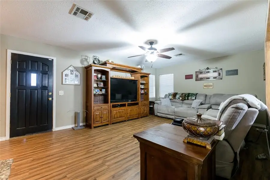 132 Merritt Drive, Elk City, OK 73644 - #2