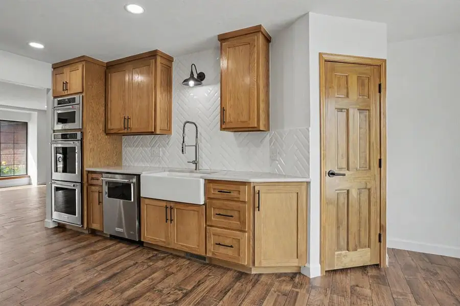 509 Golden Oaks Drive, Norman, OK 73072 - #2
