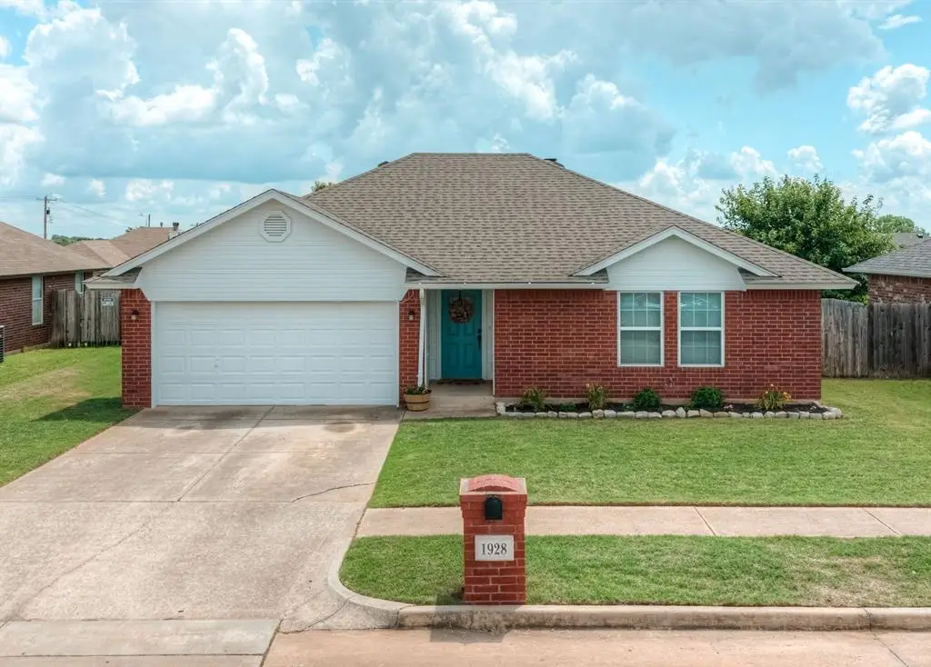 1928 Parkside Drive, Moore, OK 73160 - #1