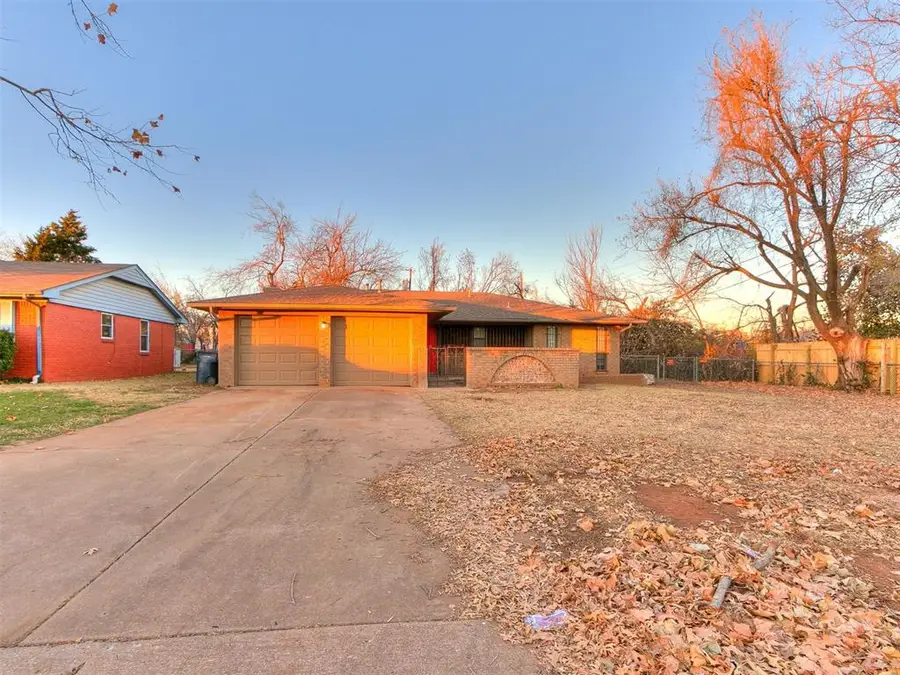 319 NW 81st Street, Oklahoma City, OK 73114 - #3