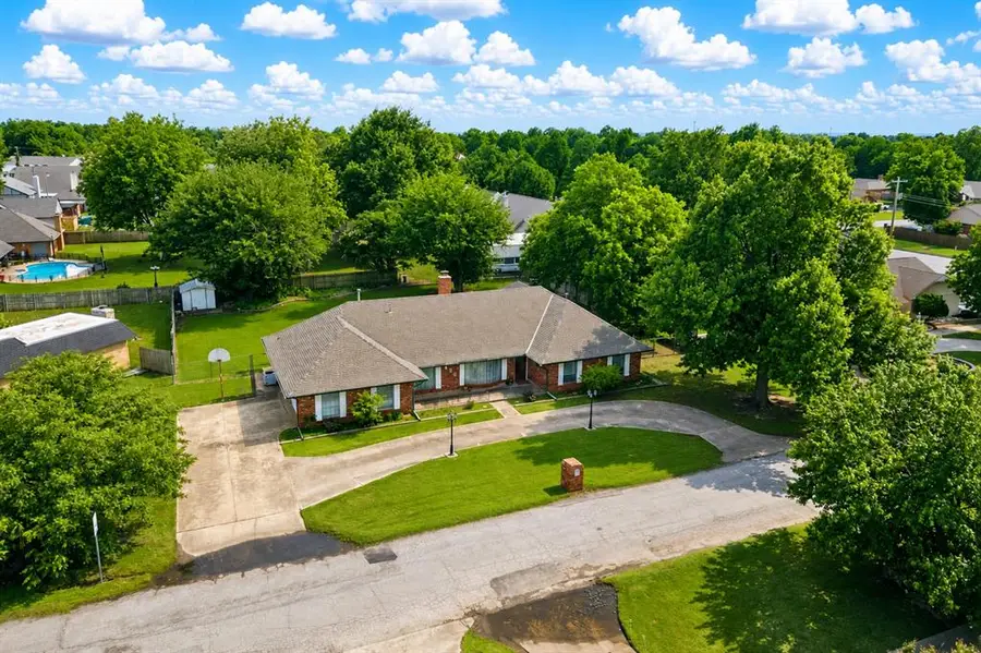 404 W Charlotte Drive, Oklahoma City, OK 73139 - #2