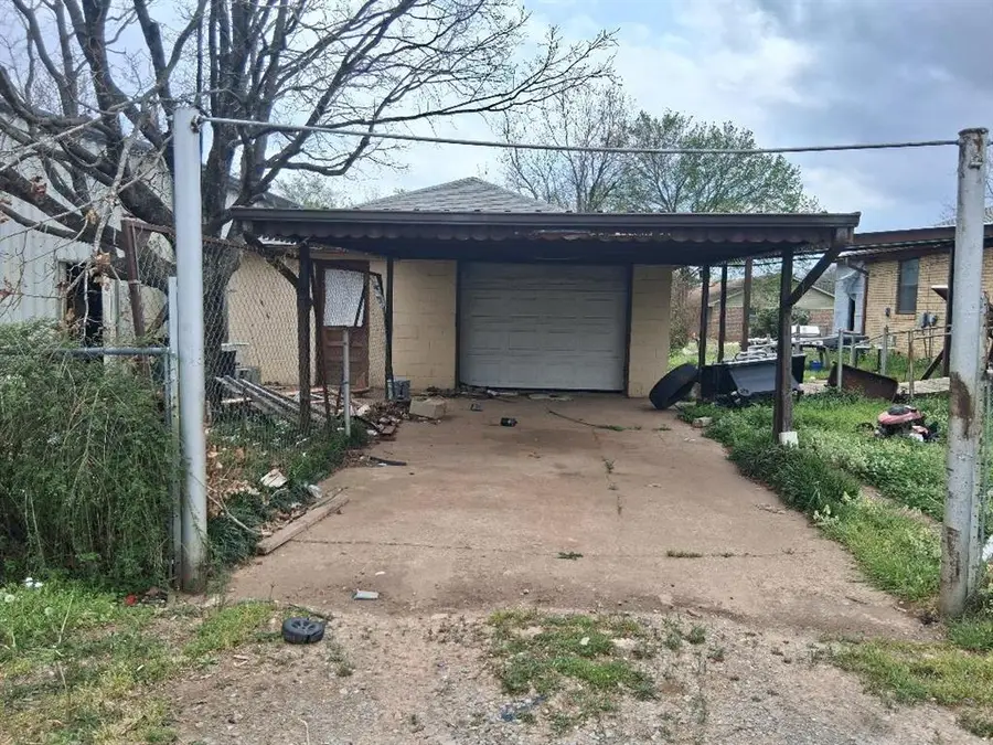 622 N Lake Avenue, Davenport, OK 74026 - #2