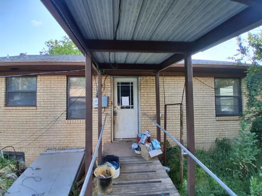 622 N Lake Avenue, Davenport, OK 74026 - #3