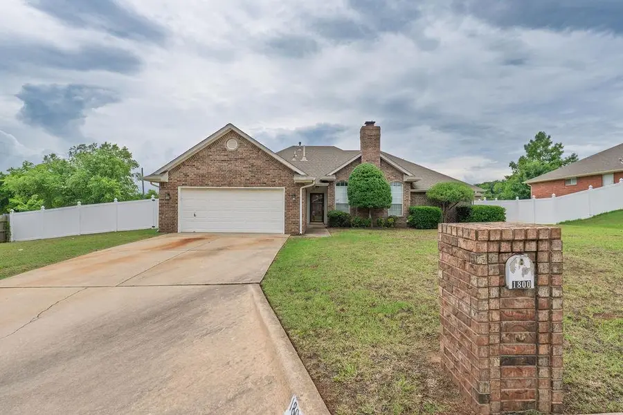 1800 Henson Court, Shawnee, OK 74804 - #2