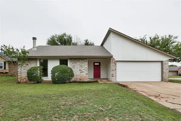 2712 Clover Glen Drive, Edmond, OK 73013