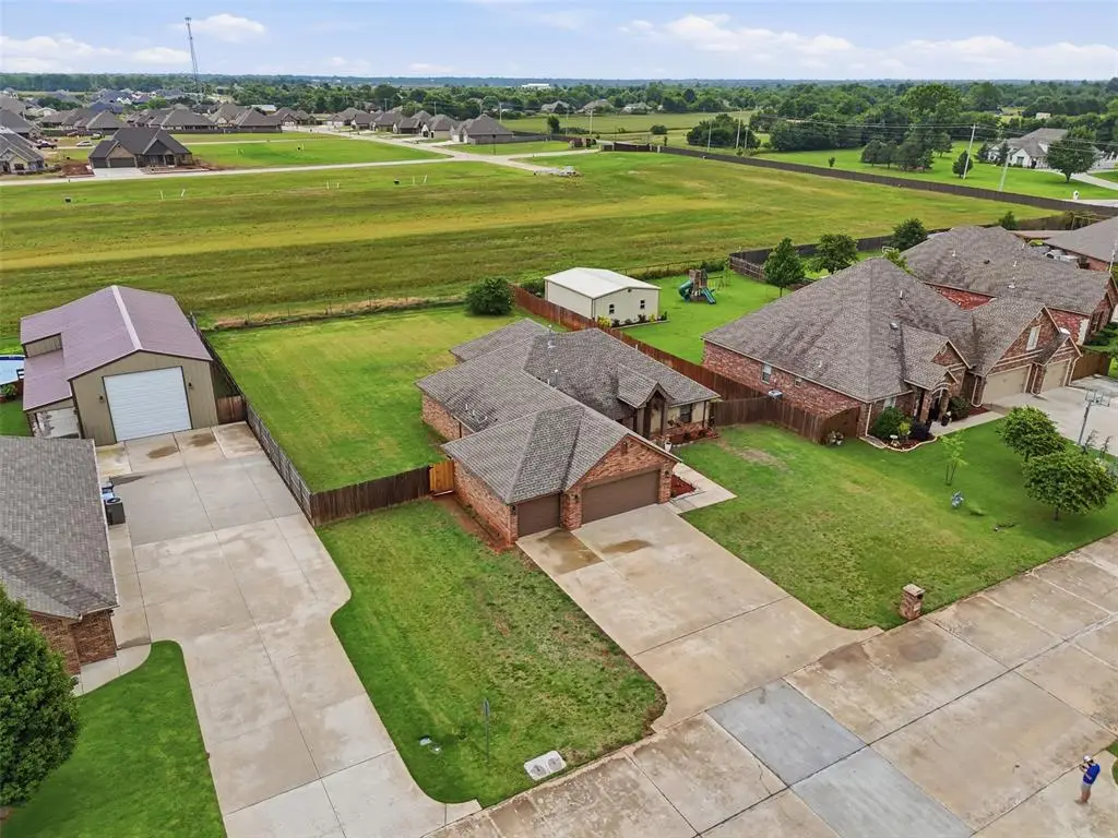 1100 Antler Ridge, Tuttle, OK 73089 - #1