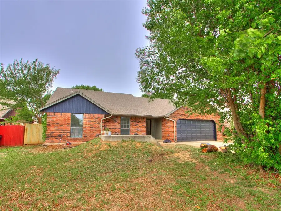 1032 Harrison Street, Harrah, OK 73045 - #3