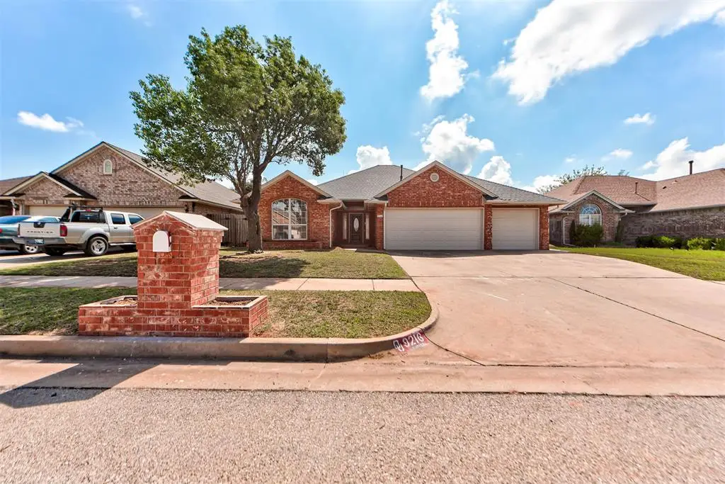 9216 Lakecrest Drive, Oklahoma City, OK 73159 - #1