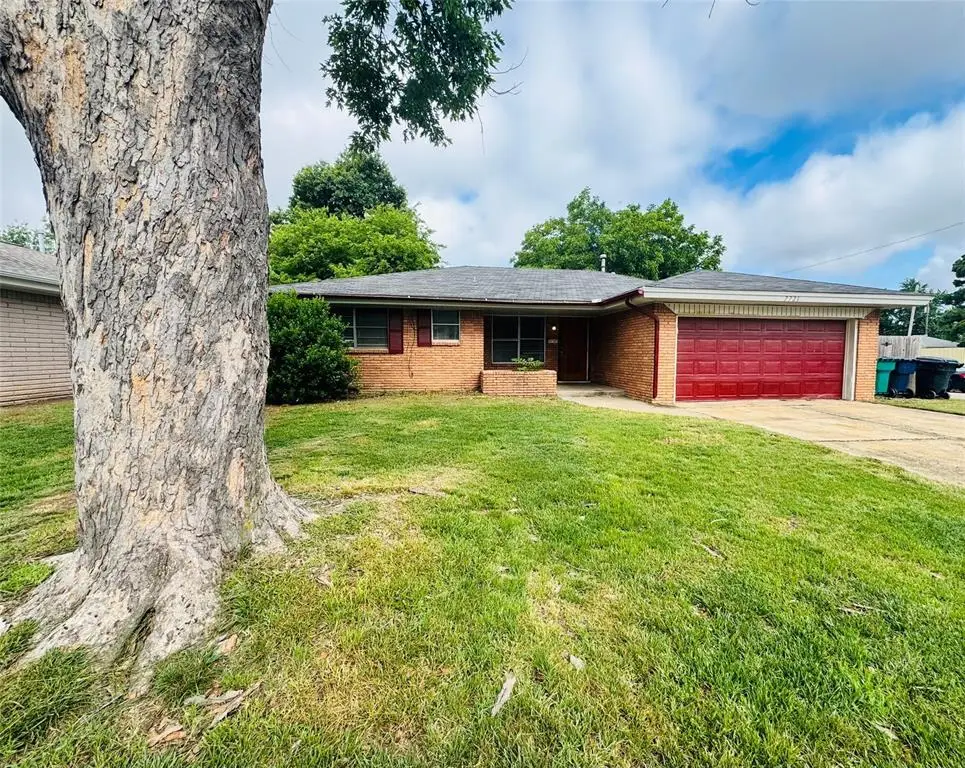 7721 S Ross Avenue, Oklahoma City, OK 73159 - #1
