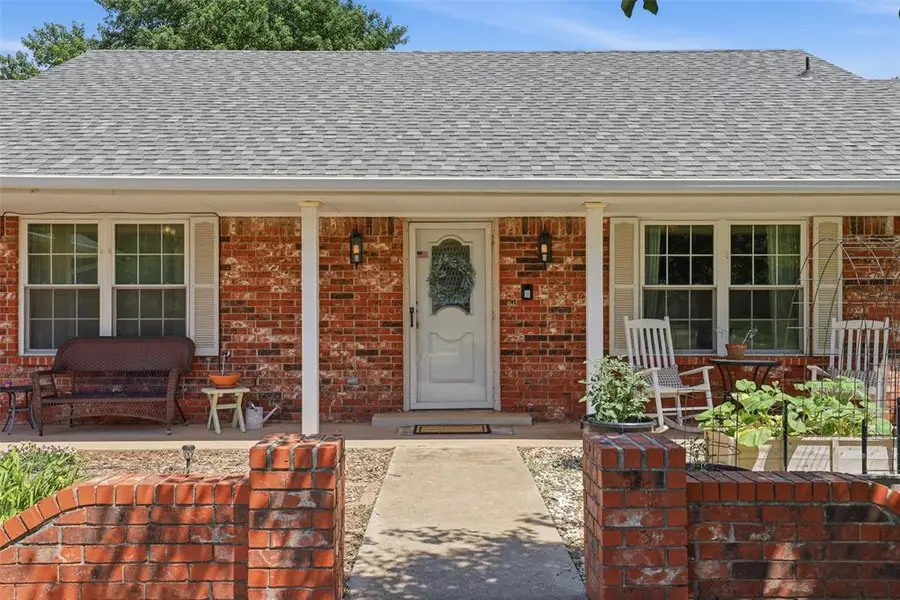616 N Falcon Way, Mustang, OK 73064 - #3