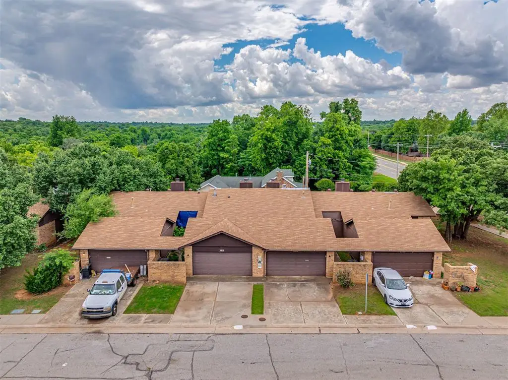 2910 Stonepoint Dr #2910, Edmond, OK 73034 - #1