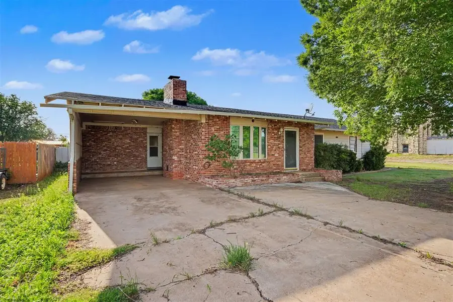 601 N Morton Street, Hollis, OK 73550 - #2