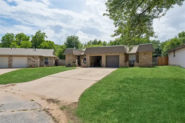 603 N Whispering Oak Road, Oklahoma City, OK 73127