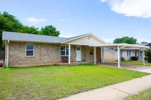 629 S Highland Drive, Mustang, OK 73064