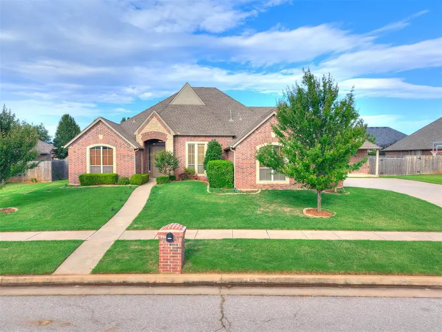 15212 Grayson Drive, Edmond, OK 73013 - #2