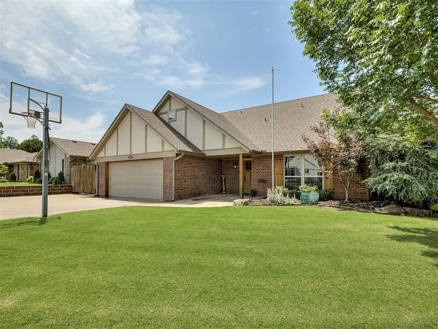 3912 Cedarbrook Drive, Norman, OK 73072 - #3