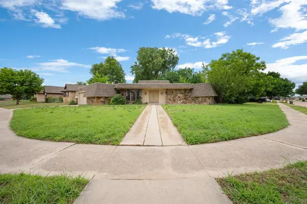1305 Quail Hollow Drive, Norman, OK 73072