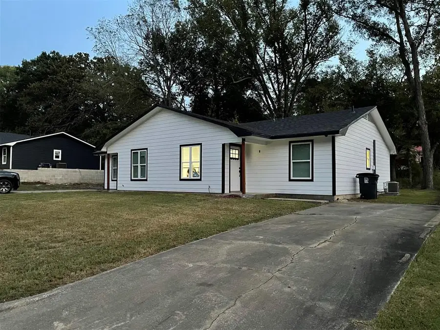 803 E Florida Street, Durant, OK 74701 - #2