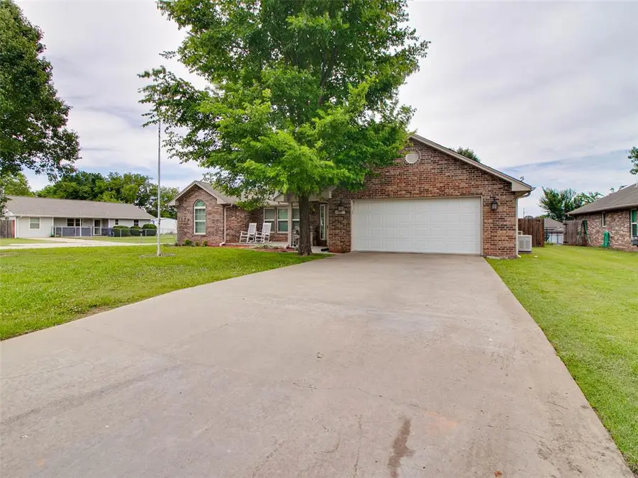 401 S 10th Avenue, Stroud, OK 74079 - #3